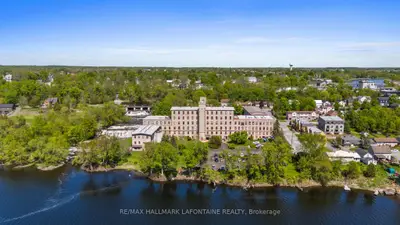 1 Rosamond Street E 107, Mississippi Mills, On K0a 1a0