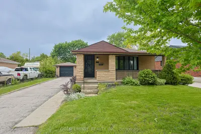 54 Tweedsmuir Avenue, London East, On N5w 1k7
