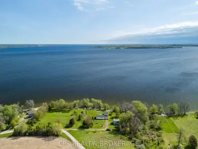 0-159 Point Pleasant Lane, Prince Edward County, On K0k 2t0