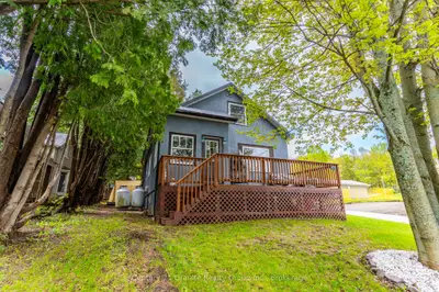 16 Newcastle Street, Minden Hills, On K0m 2k0