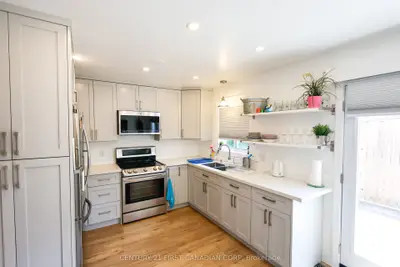 70 Chapman Court 70, London North, On N6g 4z4
