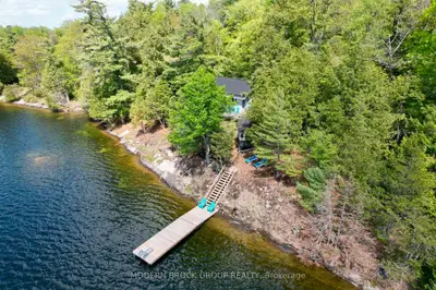 32 Buck Island, Leeds And The Thousand Islands, On K0e 1b0