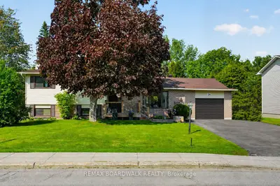 24 Fortune Street, Stittsville - Munster - Richmond, On K0a 2z0