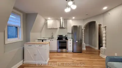 157 James Street 301, Ottawa Centre, On K1r 5m4