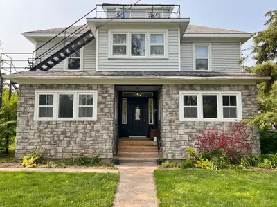 47 King Street, Prince Edward County, On K0k 2t0