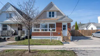 706 Nelson Street, London East, On N5z 1j7