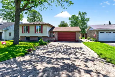 525 Pine Street E, Gananoque, On K7g 2z2