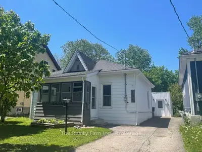 134 Well Street, Stratford, On N5a 4m1