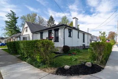 577 English Street, London East, On N5w 3v5