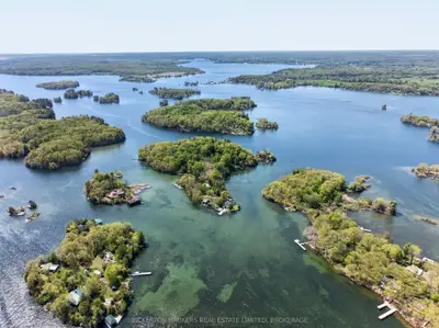 1 Kitsymenie Island, Leeds And The Thousand Islands, On K7g 3c9