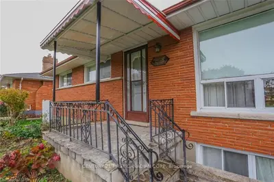 268 Burlington Crescent, London South, On N5z 3g5