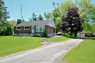 513 County 2 Road, Front Of Leeds & Seeleys Bay, On K7g 2v4
