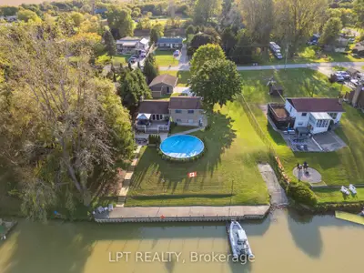 9952 Prince Phillip Street, Lambton Shores, On N0m 2n0