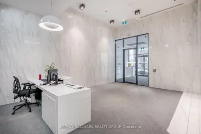 203 Catherine Street W 710, Ottawa Centre, On K2p 1j5
