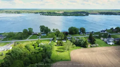 11481 LAKESHORE Drive, South Dundas, ON K0E 1K0