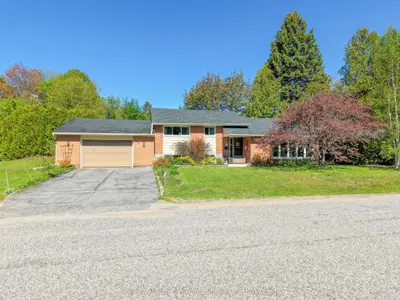 592 Birchwood Road, North Bay, On P1b 4t3