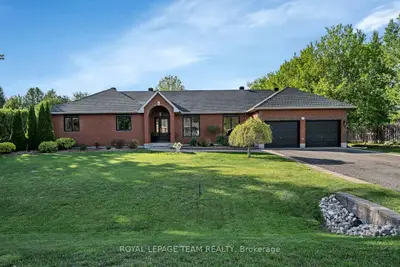 6567 Courtland Grove Crescent, Greely - Metcalfe - Osgoode - Vernon And Area, On K4p 1g5