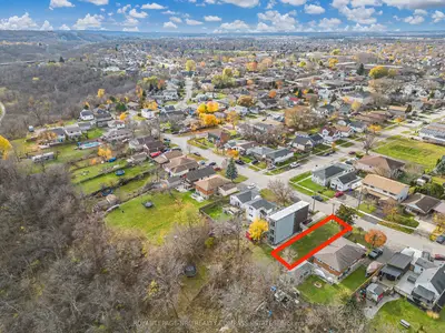 15 Hillview Road N, St. Catharines, On L2s 1s1
