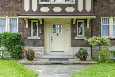 76 London Road W, Guelph, On N1h 2b7