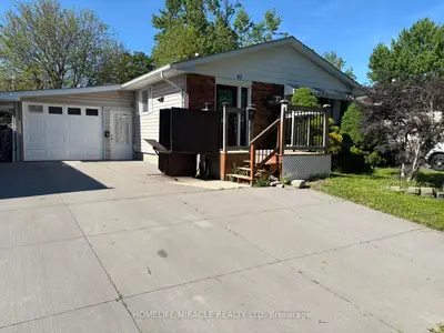 87 Renny Crescent, London South, On N6e 2c4