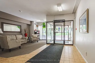 180 Limeridge Road W 103, Hamilton, On L9c 7h7