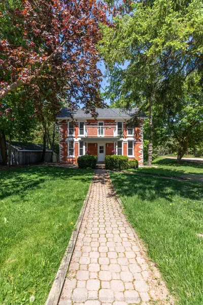 26 Victoria Avenue, Grey Highlands, On N0c 1h0
