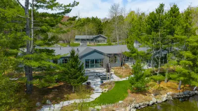 1082 HALLS Road 1, Muskoka Lakes, ON P0B 1J0