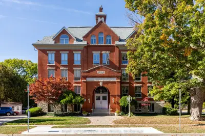 57 Suffolk Street W 101, Guelph, On N1h 2j1