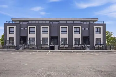 6638 Mcleod Road 311, Niagara Falls, On L2g 3g5
