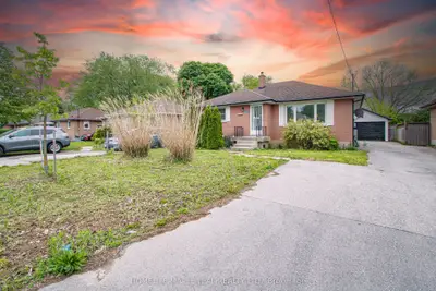 1663 Hansuld Street, London East, On N5v 1y6