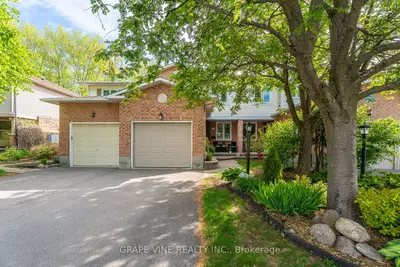 27 Ravenscroft Court, Stittsville - Munster - Richmond, On K2s 1r3
