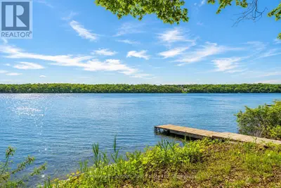 124 Richardson Lane, Prince Edward County, On K0k 2t0
