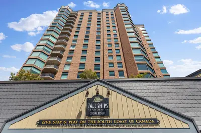 15 St Andrew Street Unit 1803, Brockville, On K6v 0b8