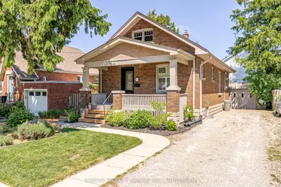 234 Edward Street, London South, On N6c 3j4