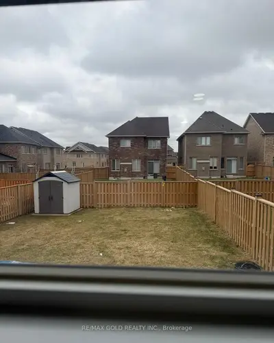 109 Silverwood Crescent, Woodstock, On N4t 0m5