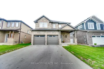 16 Tucker Street, Thorold, On L2v 0g3