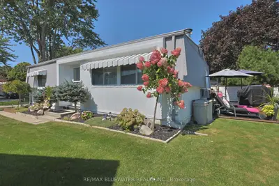 208 Biltmore Drive, South Huron, On N0m 1t0