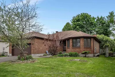 18 Randall James Drive, Stittsville - Munster - Richmond, On K2s 1l9