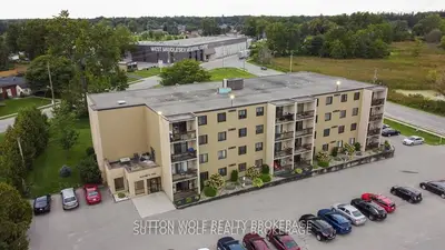 31 Victoria Street 207, Strathroy-caradoc, On N7g 3y4