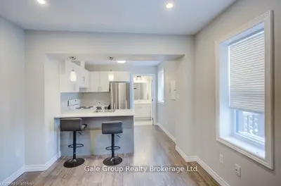 519 Dundas Street 3, Woodstock, On N4s 1c3