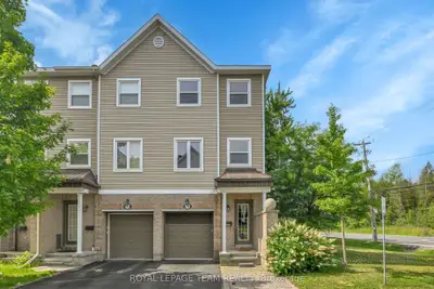 774 Sanibel Private, Bells Corners And South To Fallowfield, On K2h 0a8