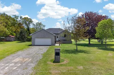 112 Huycks Bay Road, Prince Edward County, On K0k 3l0