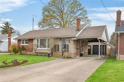 7 Coral Drive, St. Catharines, On L2n 3r4