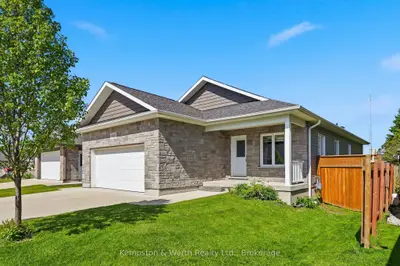 645 Davidson Avenue S, North Perth, On N4w 0g7