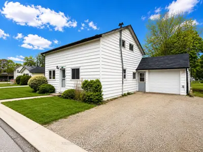 3 Ward Street N, Lambton Shores, On N0m 1b0
