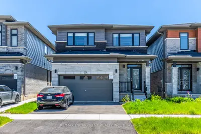 225 Longboat Run, Brantford, On N3t 0x1