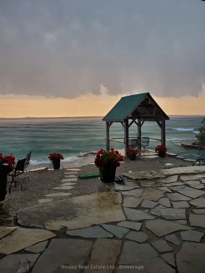 19 Eagle Road, Northern Bruce Peninsula, On N0h 2r0