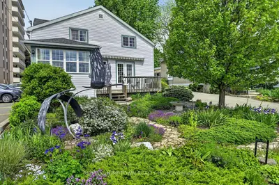 92 Water Street E, Brockville, On K6v 1a5