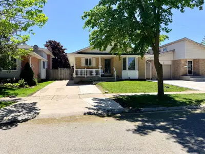 74 Tumbleweed Crescent, London South, On N6e 2n8