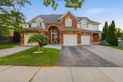 760 Silversmith Street, London North, On N6h 5r7